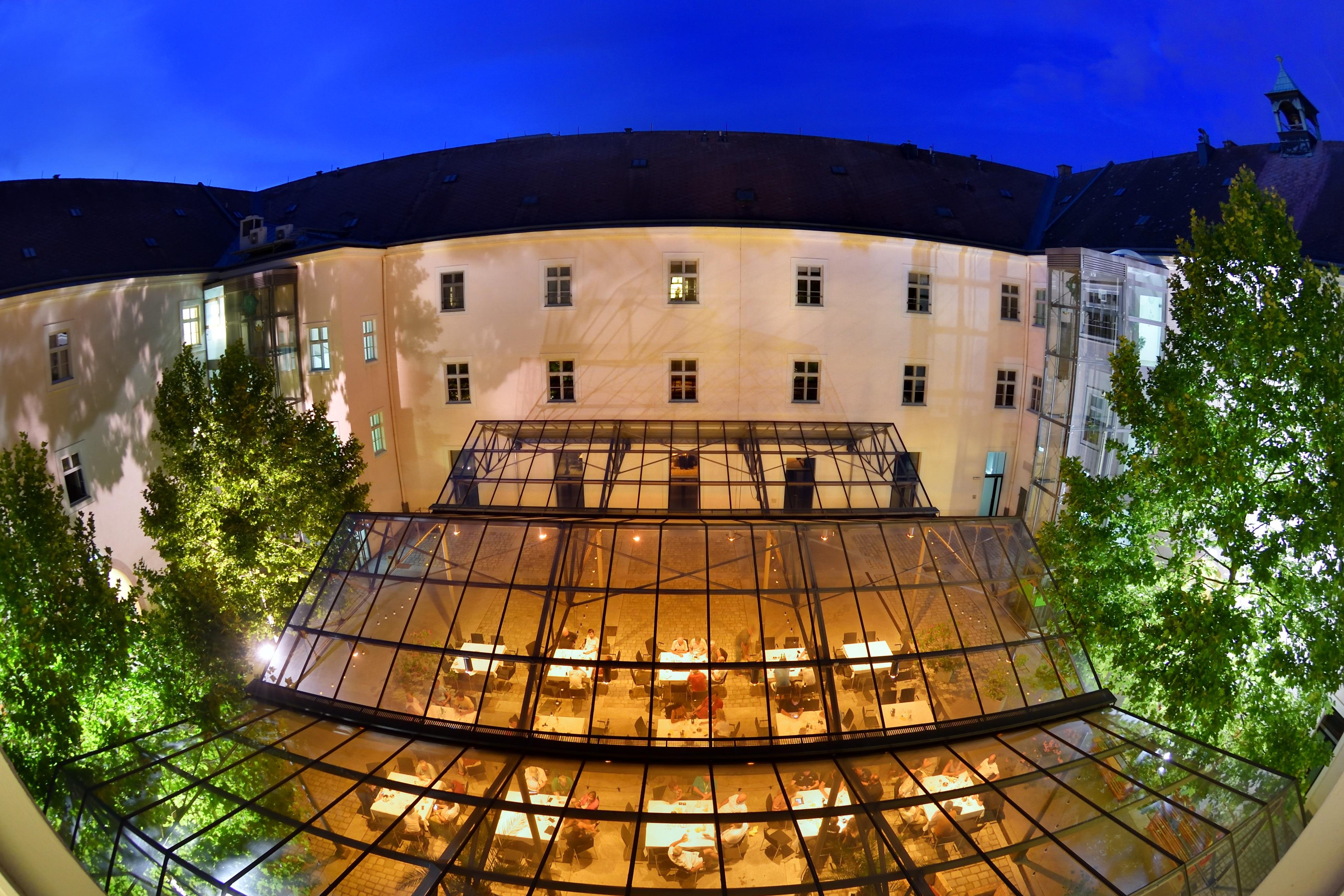Hotel Altes Kloster Hainburg an der Donau Exterior photo