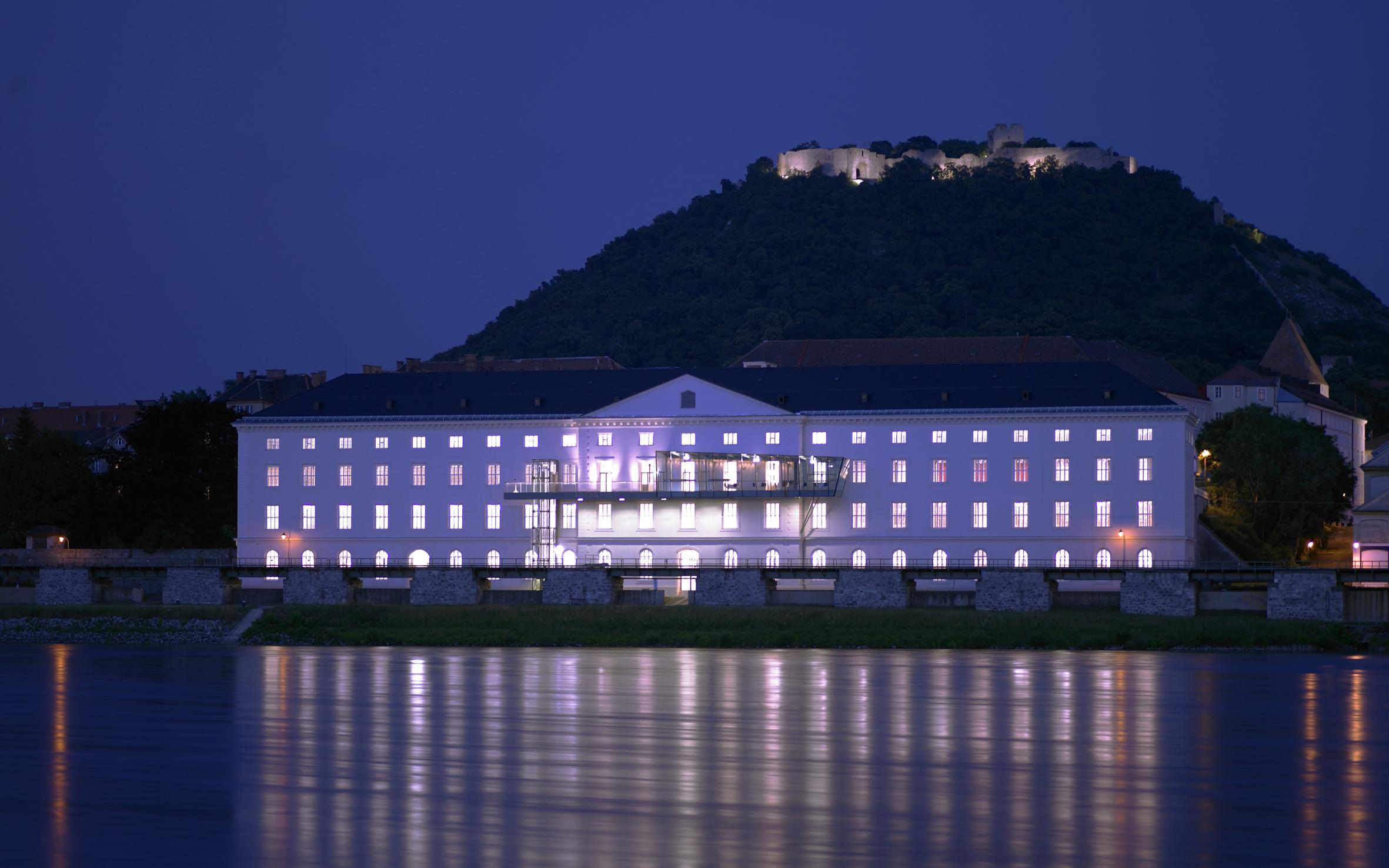 Hotel Altes Kloster Hainburg an der Donau Exterior photo