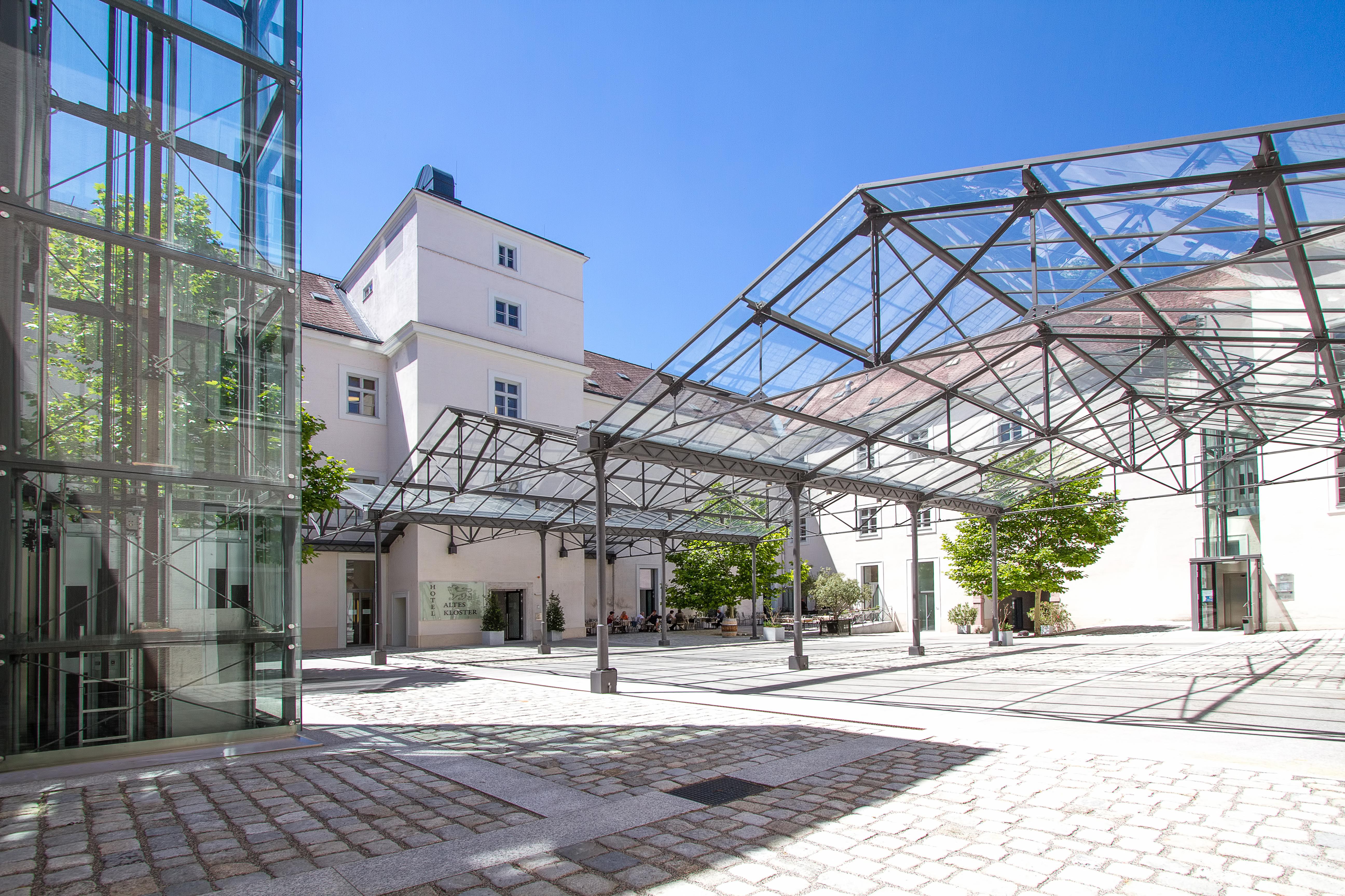 Hotel Altes Kloster Hainburg an der Donau Exterior photo